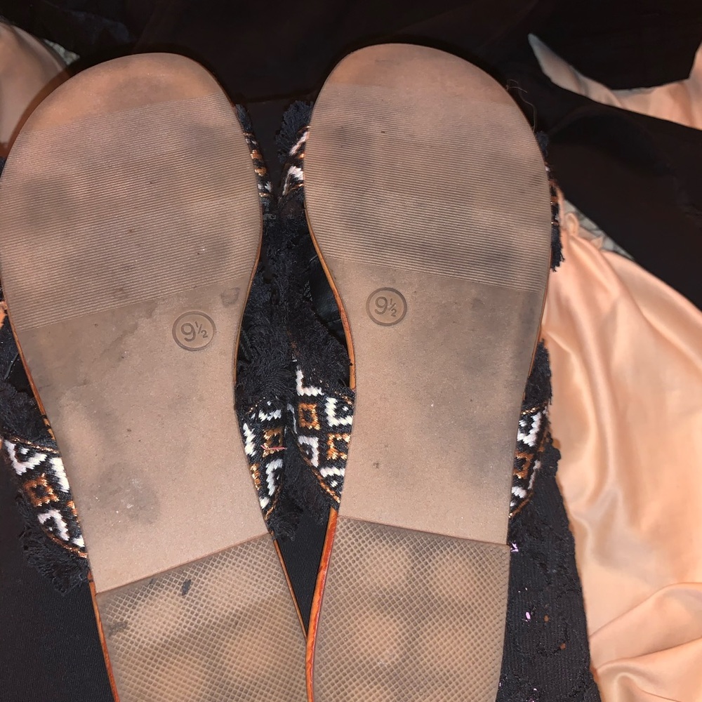 Sandals - Picture 2 of 2